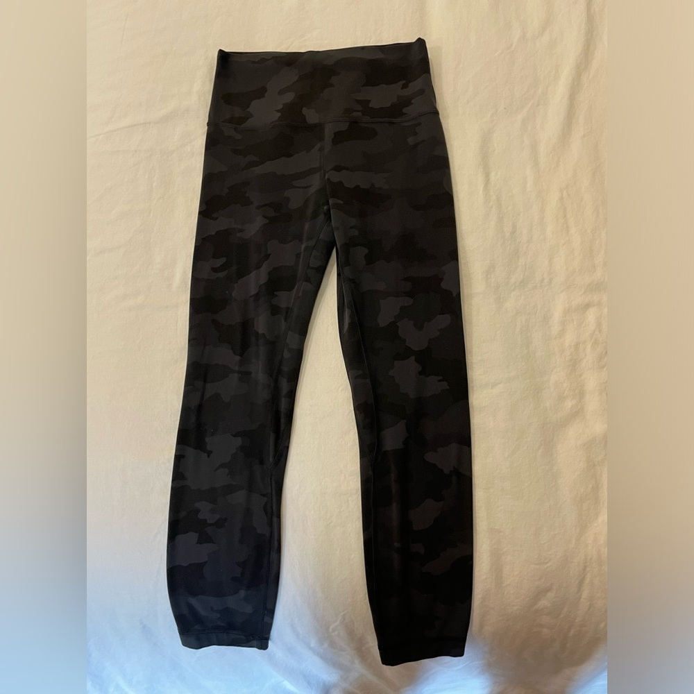 Black camo Lululemon align leggings